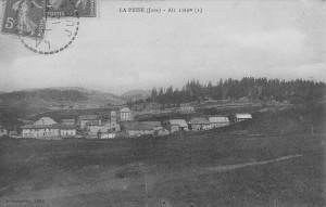 Carte postale montrant le village en octobre 1912